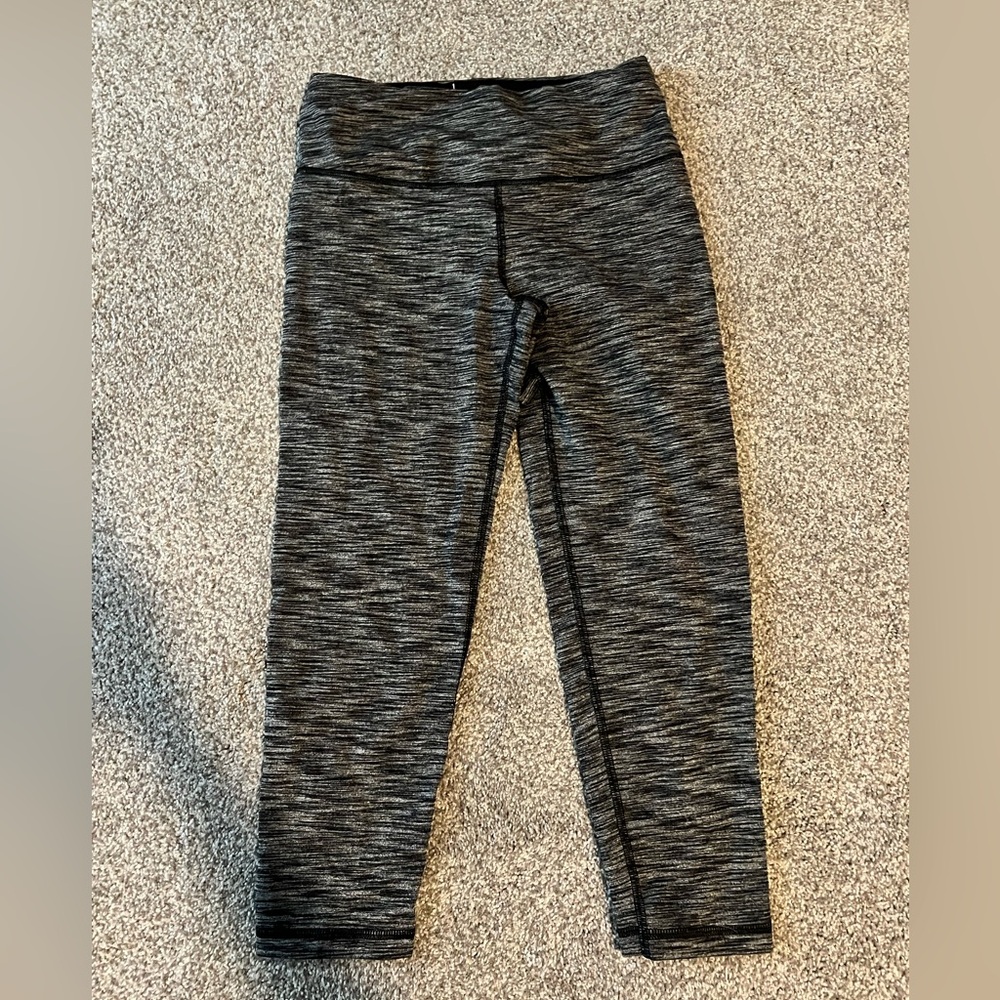 Victoria secret knockout capris size small